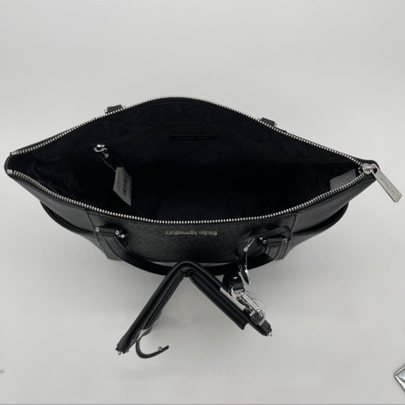 Michael Kors Charlotte Bag & Double Zip Wallet Black - Picture 6 of 10